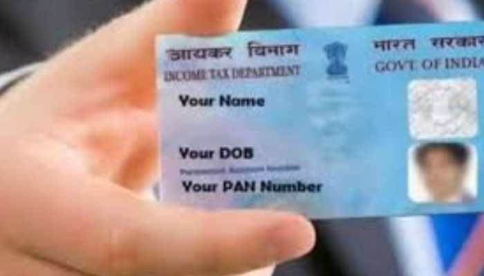 Income Tax Officials Issue Fact-Check Against Fake e-Mails Offering To Download e-PAN Card