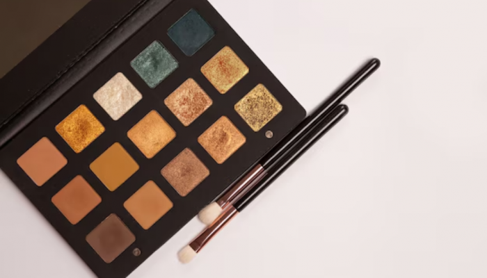 Best Eyeshadow Palettes for Daily Glam, Party Looks & Creative Makeup