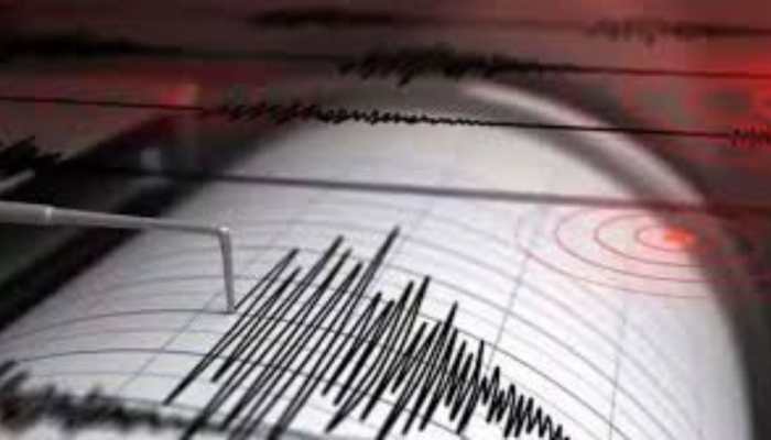 7.6 Quake Strikes Northeast Japan, Triggers Tsunami Warning