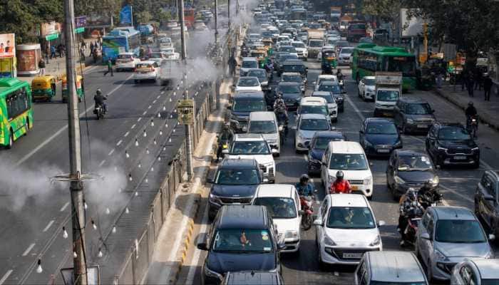 Delhi Air Pollution: AQI Drops To 269, CM Imposes Rs 5,000 Fine On Stubble &amp; Garbage Burning