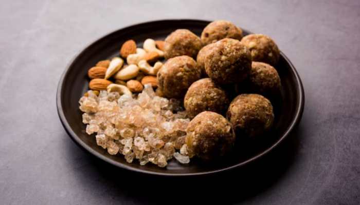 Gond Ladoo Recipe – The Winter Snack Of Every Indian Household
