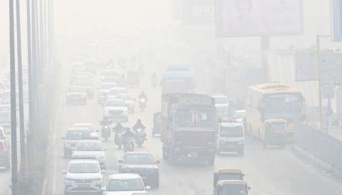 Delhi Pollution Alert: AQI Touches 457 As 'Severe' Smog Chokes City, GRAP Stage- IV Enforced