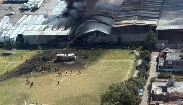 Mexico: Seven Die In Crashing Of Small Aircraft During Emergency Landing Near Toluca Airfield | SHOCKING Video
