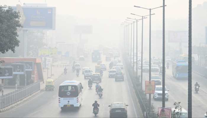 Delhi AQI Today: Toxic Smog Engulfs Anand Vihar &amp; AIIMS; Bawana And Mundka Near 'Severe' Levels—See Full Area-Wise List