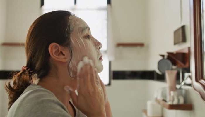 Face Washes – Gentle Cleansing, Brightening &amp; Skin-Balancing