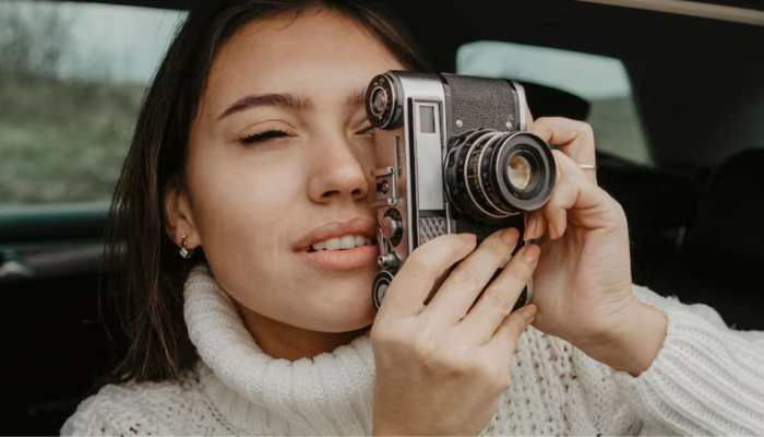Why Cameras Make Clicking Sound When A Photo Is Taken? Here’s Science Behind It