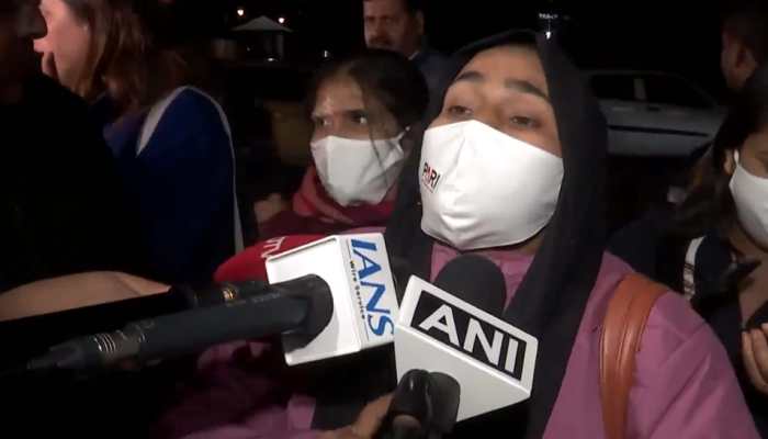 Kuldeep Sengar Bail: Unnao Rape Survivor Meets Rahul Gandhi, Sonia Gandhi; Reposes Faith In Supreme Court For Justice