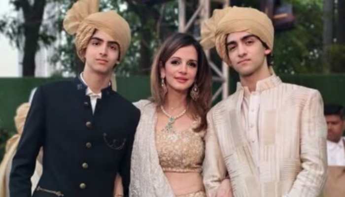 'My Bravest Knights': Sussanne Khan Beams With Pride As Hrithik Roshan Dances With Sons Hrehaan And Hridhaan
