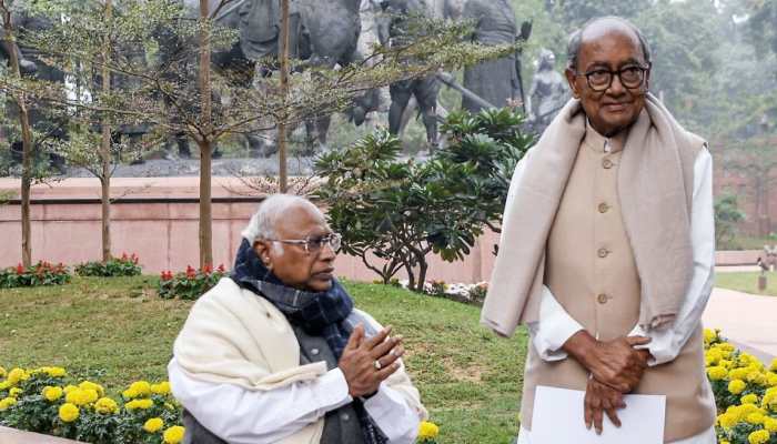 Digvijaya Singh Stirs Row After Praising RSS; BJP Seeks Rahul's Response