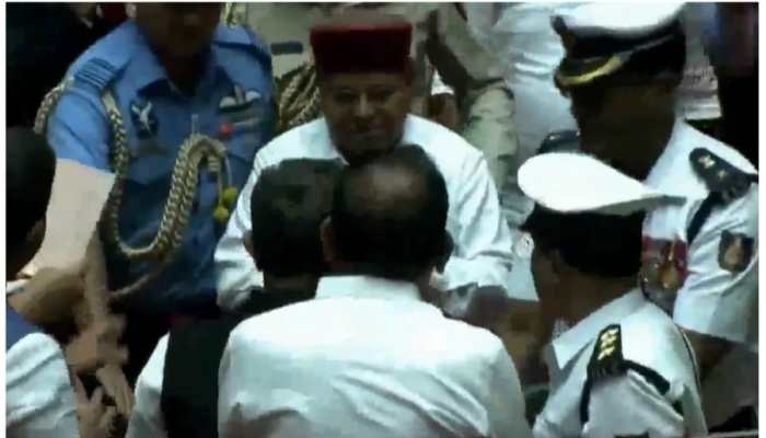 Karnataka governor walks out of joint legislature session after 2-line address