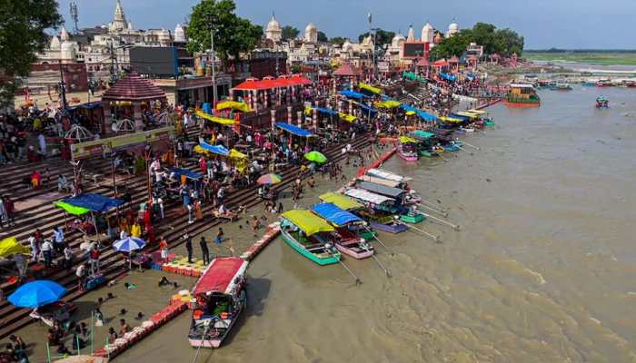 UP:Devotees take holy dip at Saryu Ghat amid chilly weather on Basant Panchami