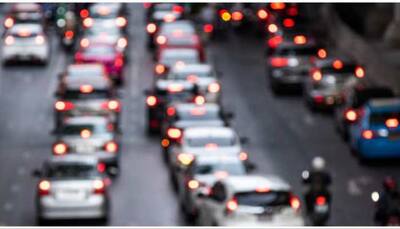 Mumbai–Pune Expressway traffic chaos after gas tanker overturns; passengers stranded for hours