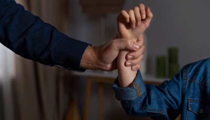 How Fear Of ‘Log Kya Kahenge’ Keeps Women In Abusive Marriages?