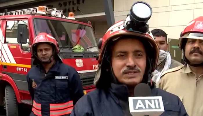 Fire breaks out at Pacific Mall in Jasola during repair work