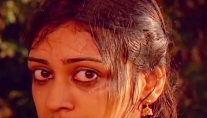 Who am I? Actress got married to co-star who played her brother in films