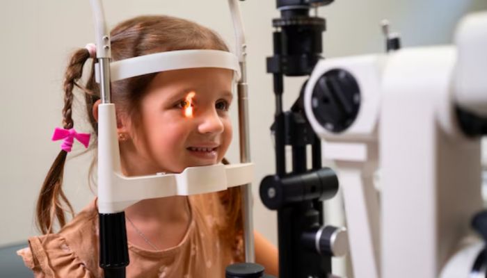 Early warning signs of childhood eye cancer that parents often miss