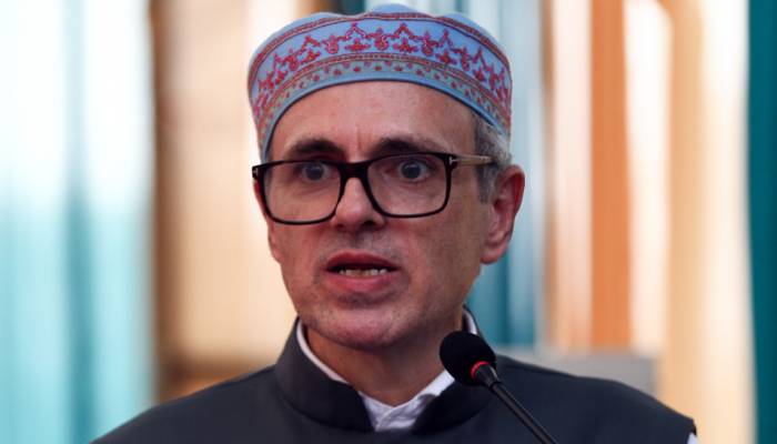 Kashmir daily wagers march to JKNC HQ, CM seeks time to finalise solution