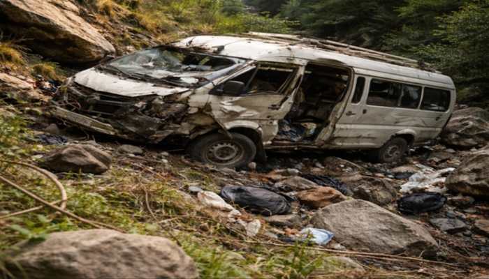 Seven Indian pilgrims killed as microbus plunges into gorge in Nepal