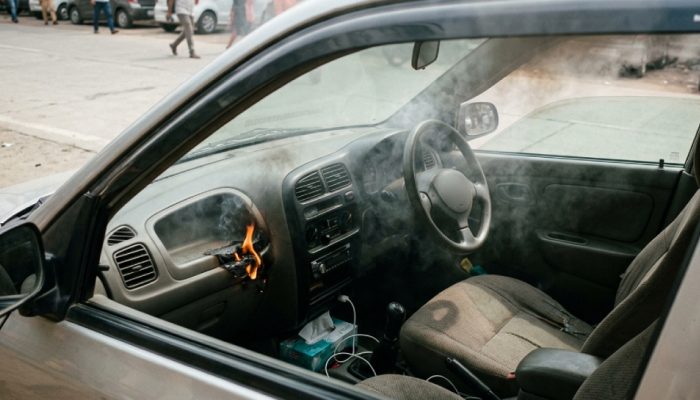 Alert! Remove THESE 3 things from your car right away to avoid FIRE