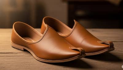 4 Best Men's Mojaris for a Regal Touch | Amazon Great Freedom Festival 2025