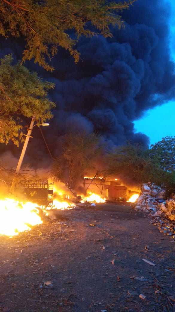 Tikri kalan market fire, delhi fire