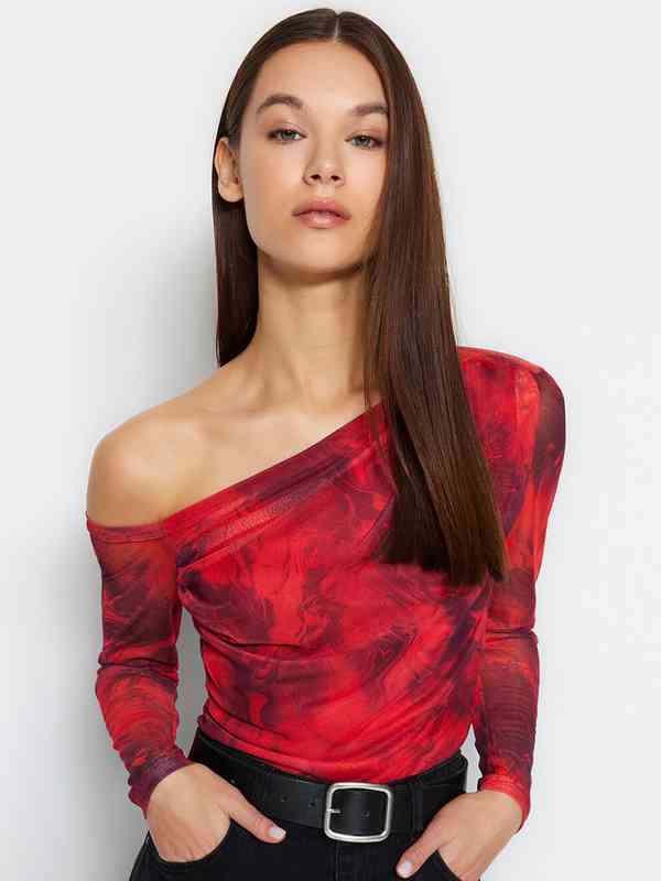 Trendyol Abstract Printed One Shoulder Top Trendyol Abstract Printed One Shoulder Top