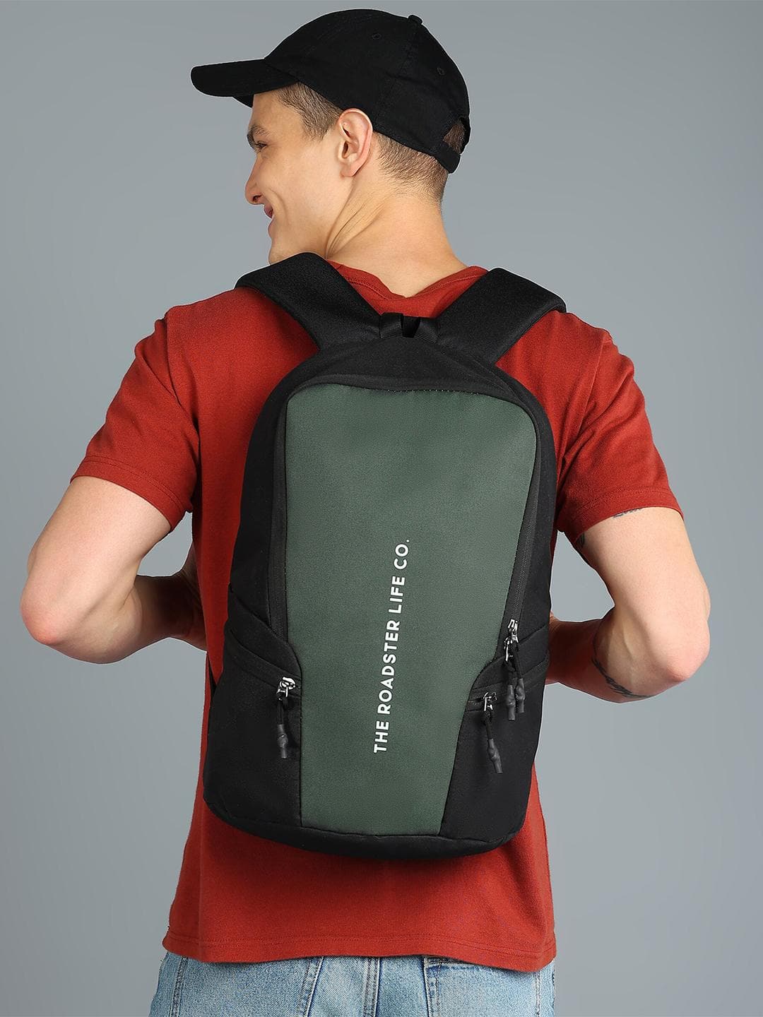 Roadster The Lifestyle Co. Unisex Textured Laptop Backpack 20 L Roadster The Lifestyle Co. Unisex Textured Laptop Backpack 20 L